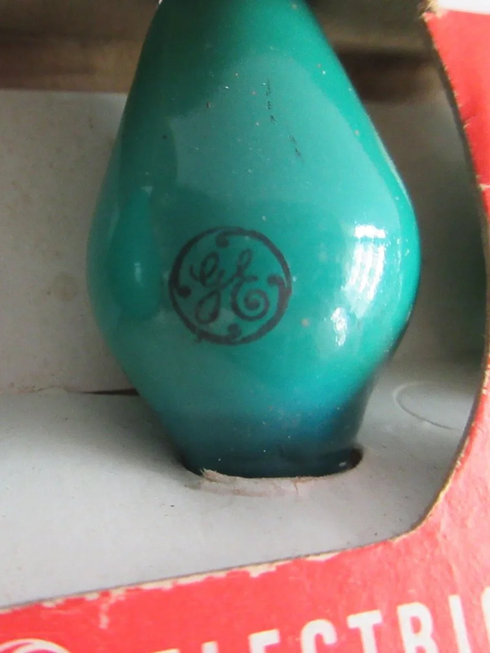 37 Christmas Bulb C 7 1/2 Multi Color Indoor Lamps GE & Other WORKING Vintage